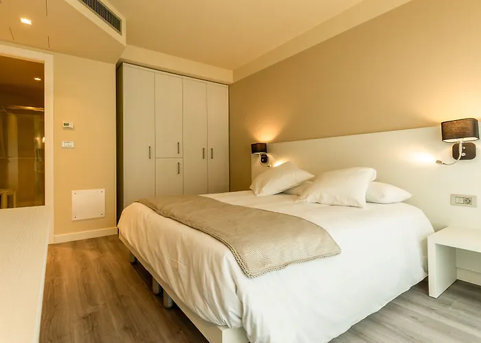 La Dolce 3* Μεντόν