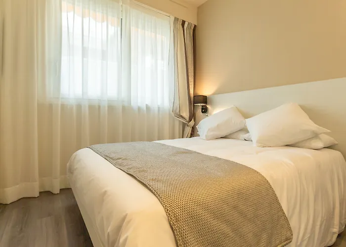 La Dolce 3* Μεντόν