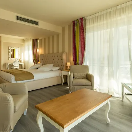Otel La Dolce 3*
